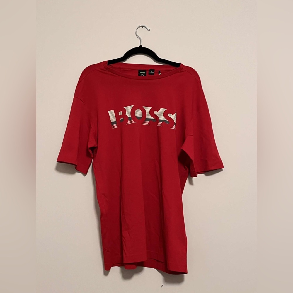 Red Hugo boss tee
